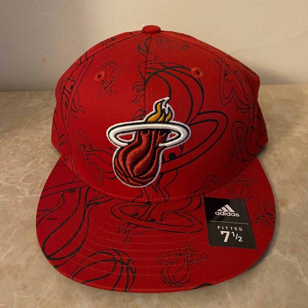 Miami Heat fitted cap size 7 1/2